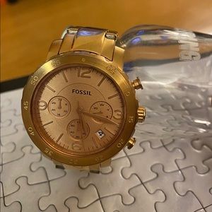 Gold Fossil watch 😍